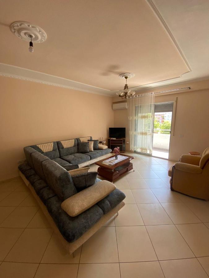 Saimir Apartaments Vlorë エクステリア 写真