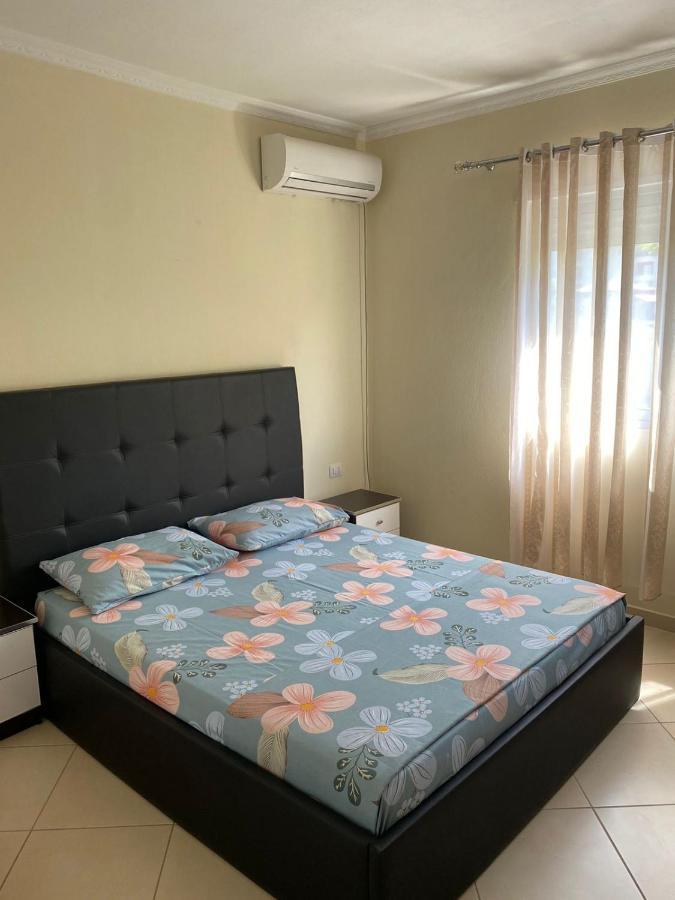 Saimir Apartaments Vlorë エクステリア 写真